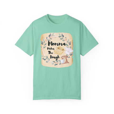 Unisex garment-dyed T-shirt with "Mom&